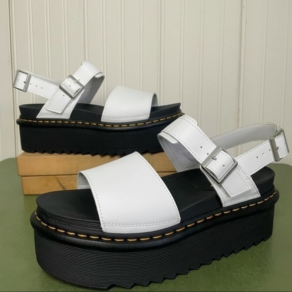 NWT Dr Martens VOSS QUAD in White Hydro Leather - Picture 2 of 10